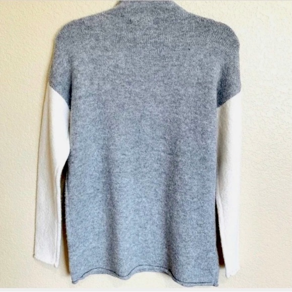 CUPCAKES and cashmere womens gray knit snowflake seasonal tunic sweater - Picture 2 of 11